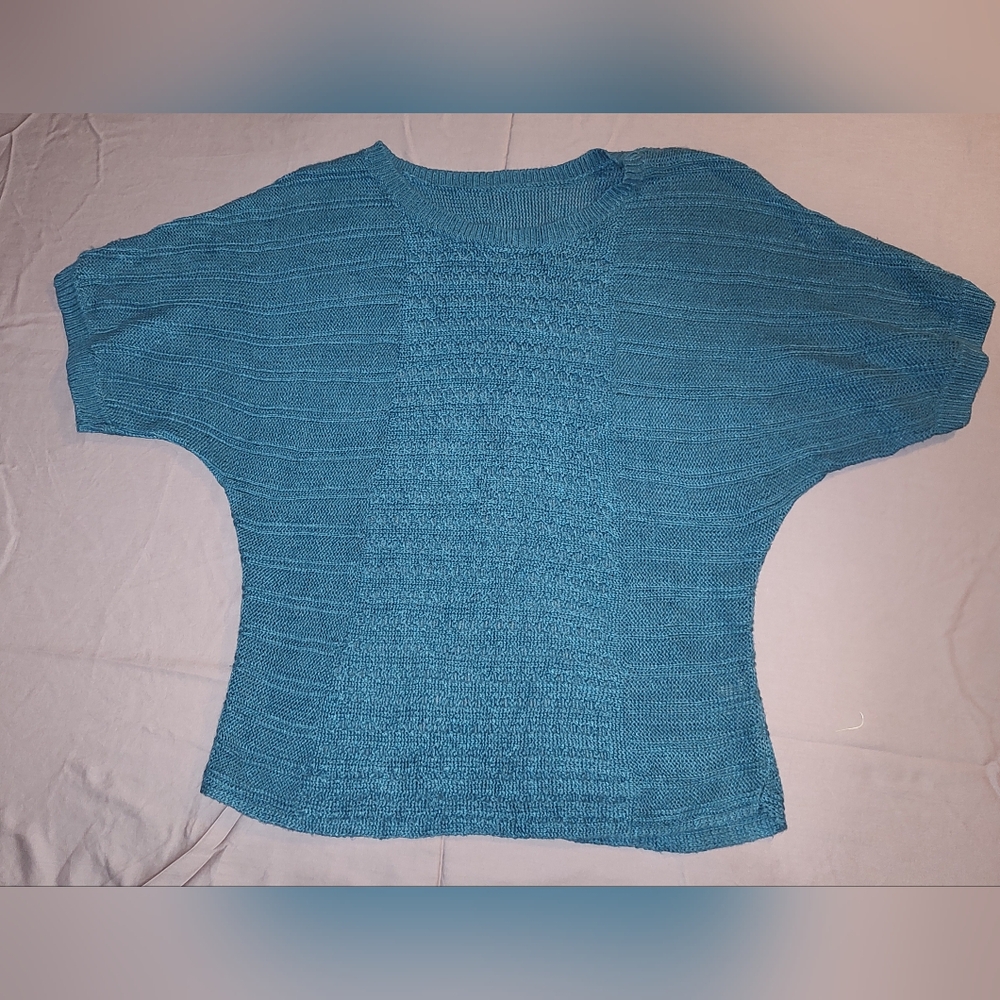 Vintage Knitted sweater top size Large color teal blue